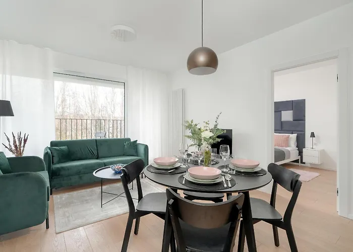 Spacious With Balcony By Rent Like Апартаменти *